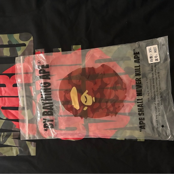 World gone mad bape shirt - Picture 2 of 6